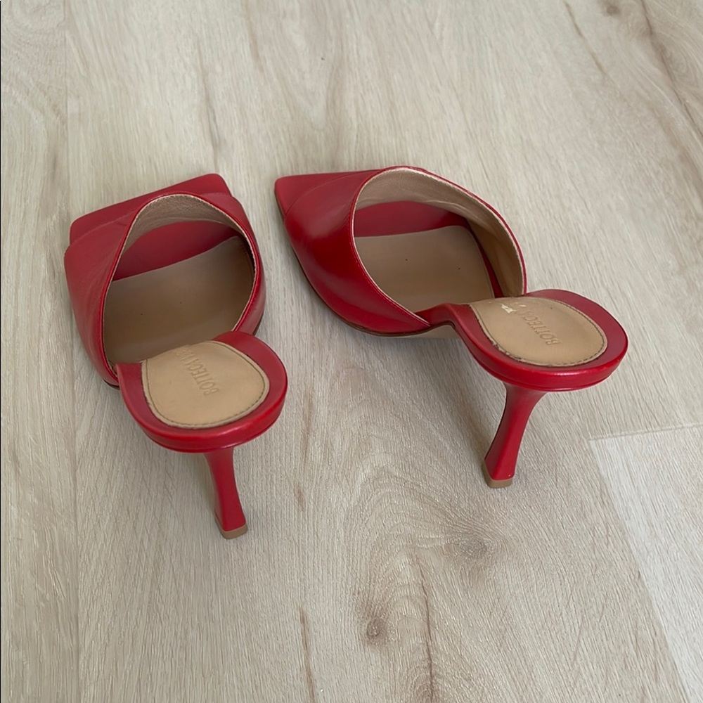 Bottega Veneta Red Leather Women's Mules size 39, new without box - Picture 3 of 9